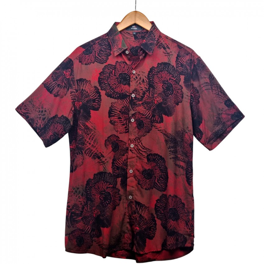 Camisa Carmesí