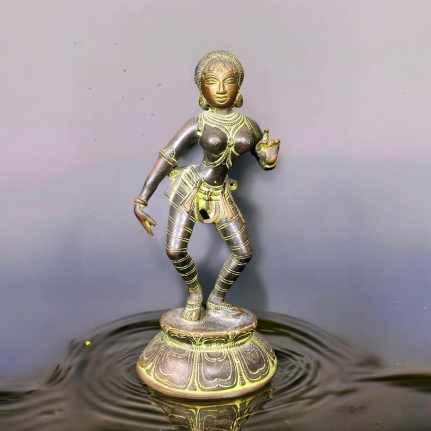 Escultura de latón Apsara,...
