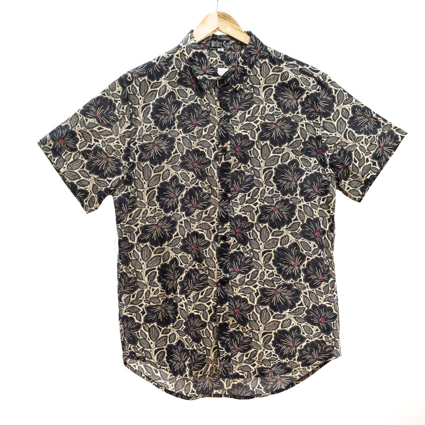 Camisa Black Flower